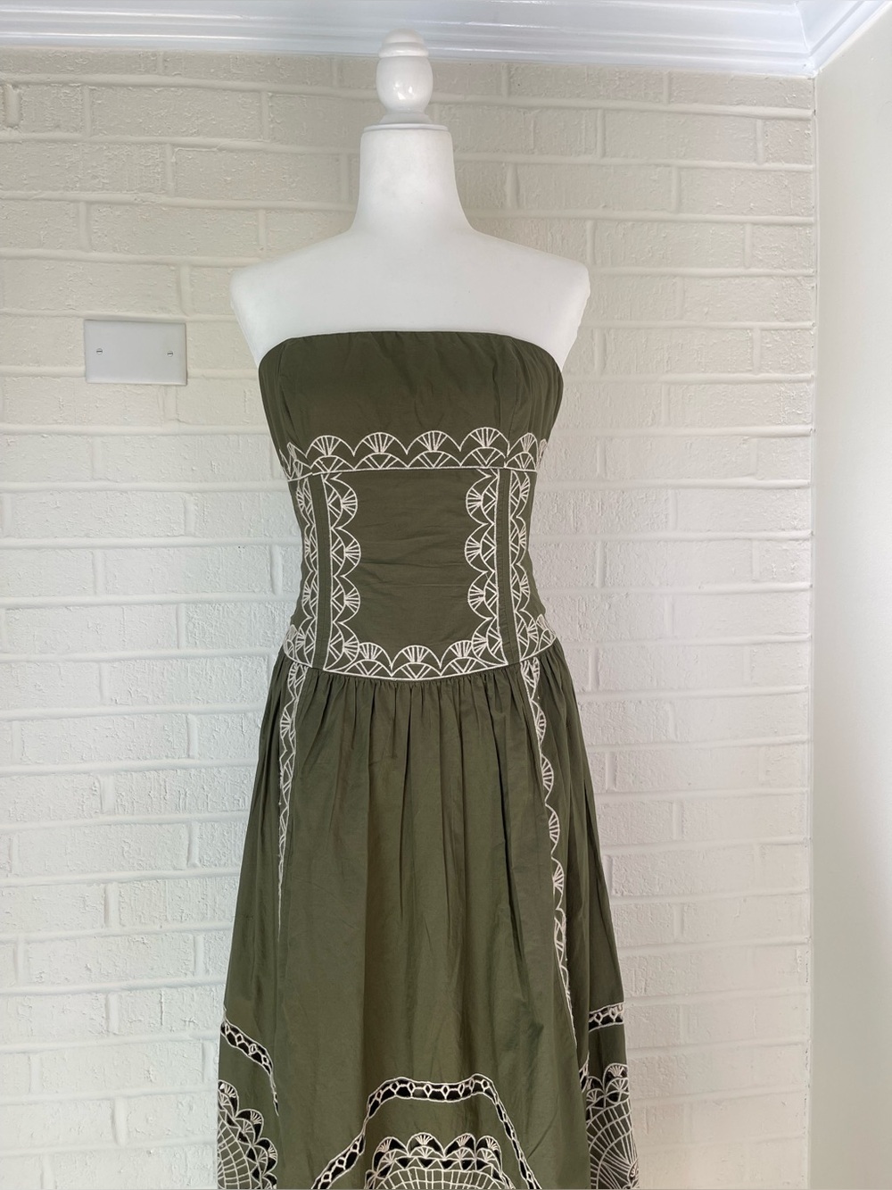 Anthropologie Strapless Olive Green Embroidered Cotton Midi Dress NWT Small - Picture 7 of 11
